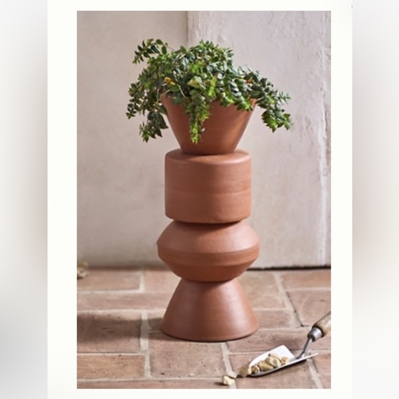 Anthropologie TALL GEO TERRACOTTA PLANTER Style No. 85364388 Color: NATURAL 16